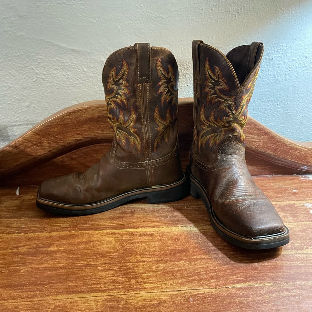 Justin work boots.